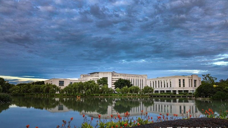 大学生电子设计入门：从基础到实践**